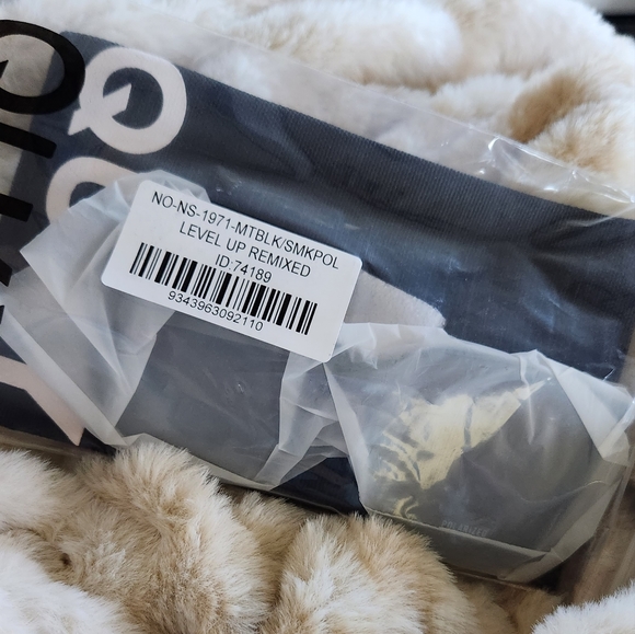 QUAY AUSTRALIA 🖤 Level Up Remixed- Matte Black/Smoke Polarized - Picture 10 of 10